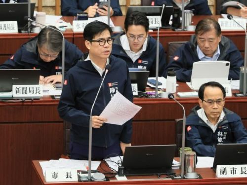 高雄觀光航線再想像！陳其邁：水域運具全面評估，港灣城市魅力將更上一層樓